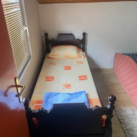 Stan דירה *